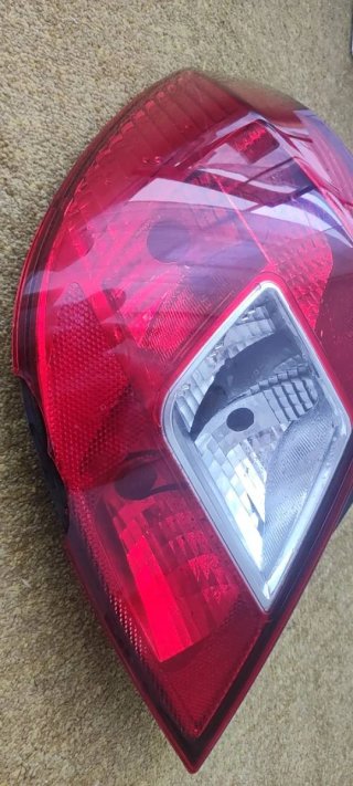 Piloto Trasero Izquierdo Opel Corsa D 5p
