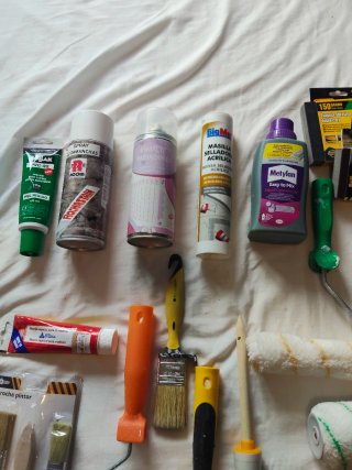 Lote accesorios pintura: brochas, espátulas, rodil