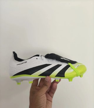 T44 2/3 Adidas Predator League FG/MG