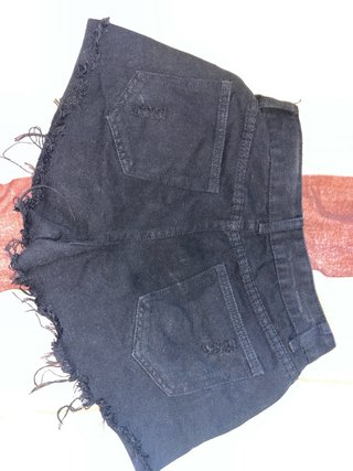 Shorts vaqueros negros rotos mujer