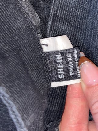 Shorts vaqueros negros rotos mujer