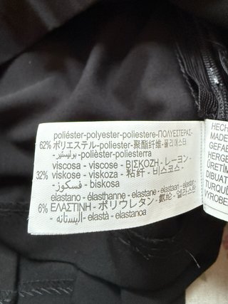 Falda Zara tablas negra nueva