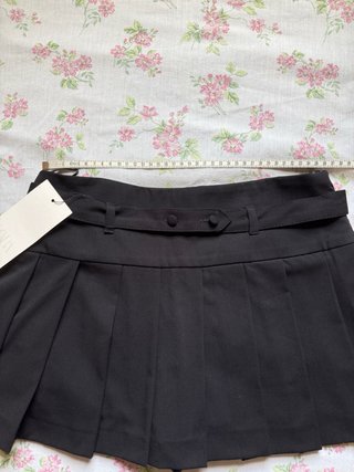 Falda Zara tablas negra nueva