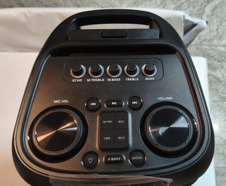 Karaoke portátil, 2 micrófonos y mando a distancia