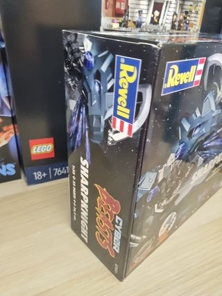 Revell Cyber Beasts Sharpknight 07853