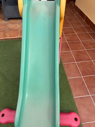 Tobogán infantil 4 escalones Venta por mudanza.
