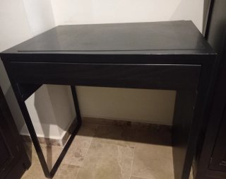 Escritorio IKEA MICKE Negro