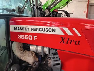 Tractor Massey Ferguson 3650 F XTra con cabina.
