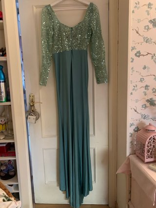 Vestido fiesta lentejuelas verde manga larga2