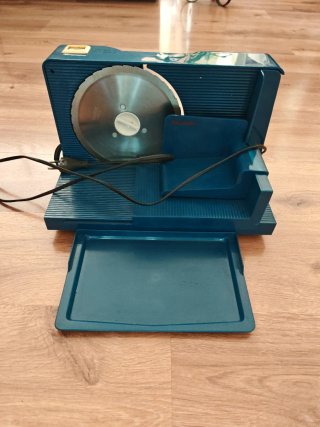 Cortador de fiambres eléctrico azul