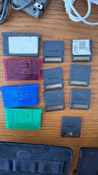 Nintendo DSi Lote Negro + Accesorios