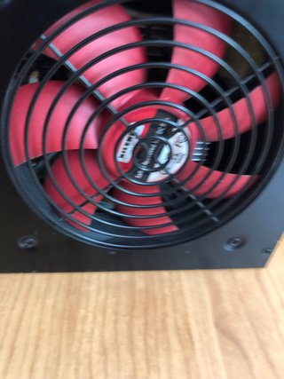 Fuente de Alimentación PC Negra