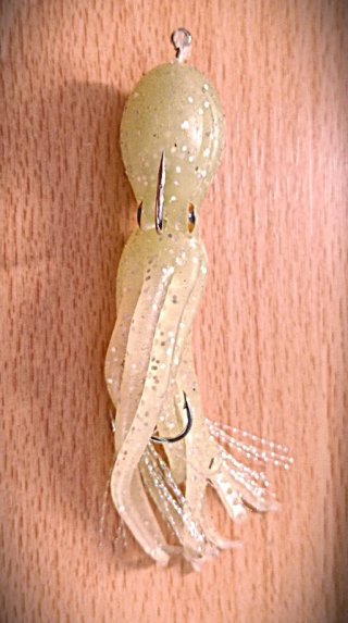 Pulpo señuelo pesca fluorescente 11cm 21g