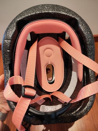 Scoot and Ride Patinete Rosa Claro casco a conjunt