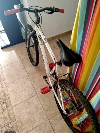 Bicicleta BTWIN Rockrider 300 Blanca