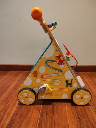 Andador Janod de madera para bebés