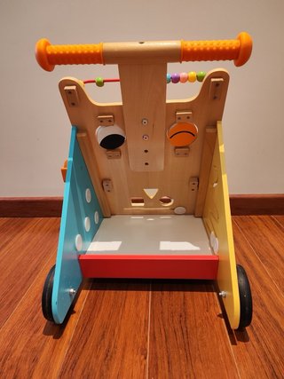Andador Janod de madera para bebés