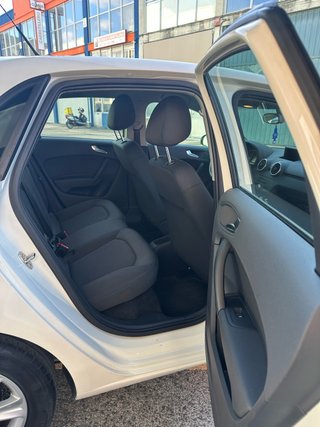 Audi A1 Sportback 1.6 TDI 90cv Attraction