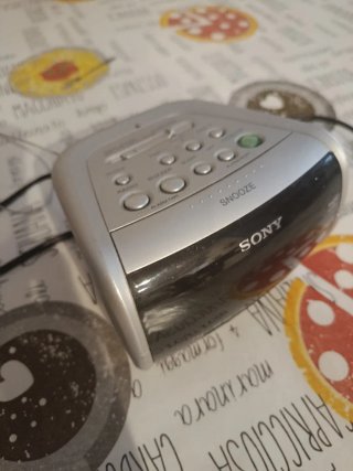 Radio Reloj Despertador SONY