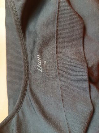 Top deportivo Etam negro talla M
