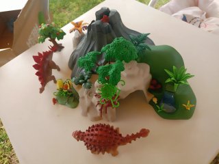 Playmobil Volcán y Dinosaurios
