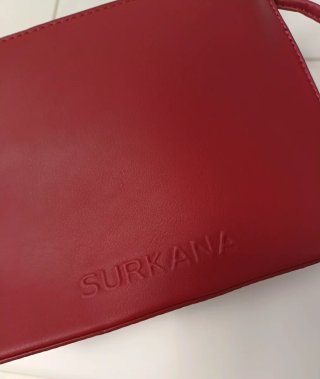 Bolso Surkana absolutamente nuevo.