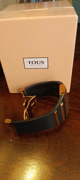 Reloj Tous Zoe Negro y Dorado