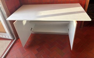 Muebles de cocina con horno integrado