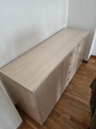 Cómoda de madera