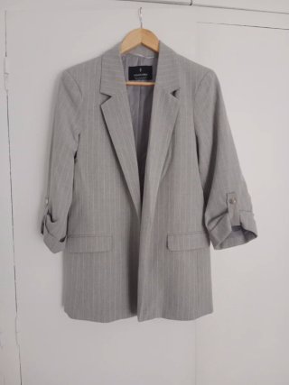 Americana gris raya diplomática Stradivarius Talla