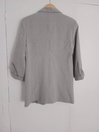 Americana gris raya diplomática Stradivarius Talla