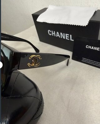 Gafas de sol Chanel negras y marrones
