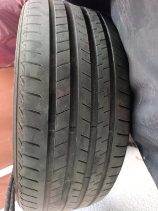 Rueda Bridgestone 245/40R21 100y