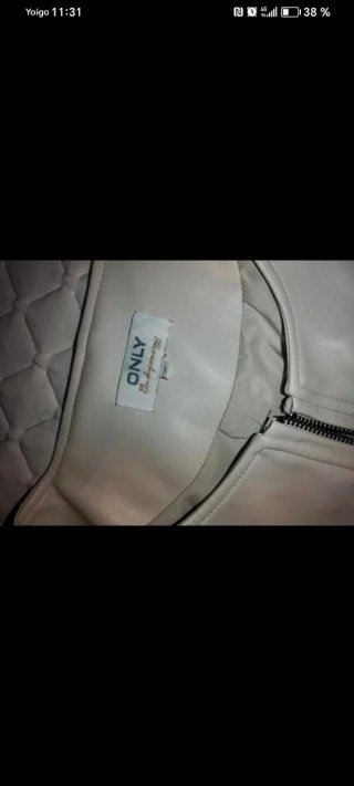 Cazadora polipiel beige