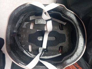 Set Patinaje Oxelo Casco y Protecciones