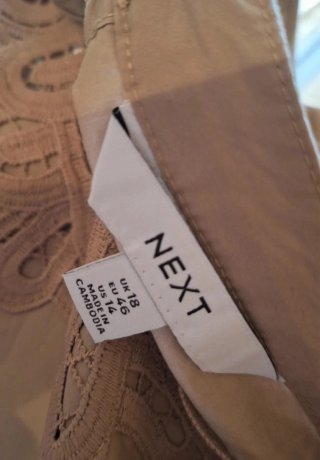 Blusa Next Beige con Encaje