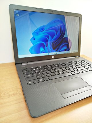 Portátil HP i7 8GB 120GB SSD + 1TB HDD