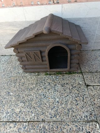 Caseta para perro estilo cabaña de resina fuerte