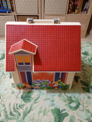 Casita Playmobil con accesorios
