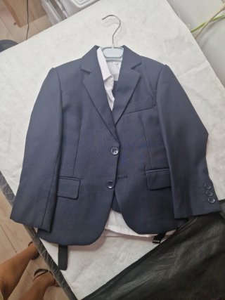 Traje de niño azul TALLA 4 AÑOS