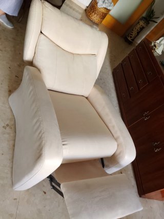 Sofá individual abatible beige