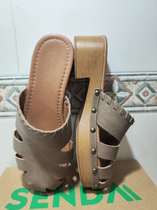 Sandalias Beige/Marrón Mujer