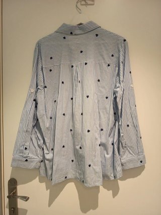 Camisa Caramel Rayas Corazones Talla L