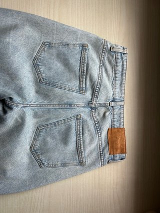 Jeans Mom Fit Zara chiari