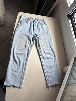 Jeans Mom Fit Zara chiari