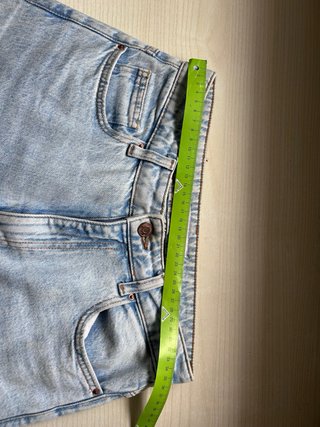 Jeans Mom Fit Zara chiari