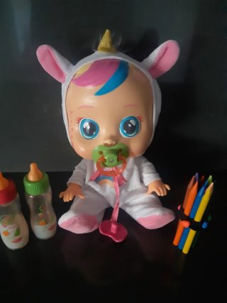 Muñeca Cry Babies Unicornio