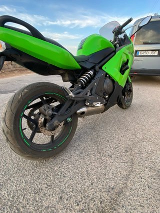 Kawasaki ER6F 650cc