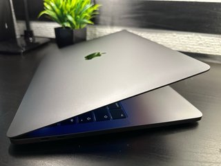 MacBook Pro 13” 2019 / Buono stato / 85% / ESP