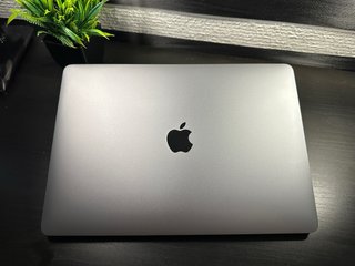 MacBook Pro 13” 2019 / Buono stato / 85% / ESP